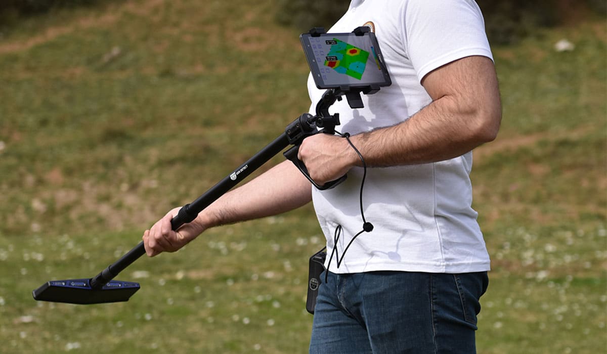 uig-ground-scanner-3d-imaging-system-1.jpg
